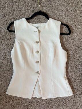 Aritzia Cream Button-Front Sleeveless Shell Top